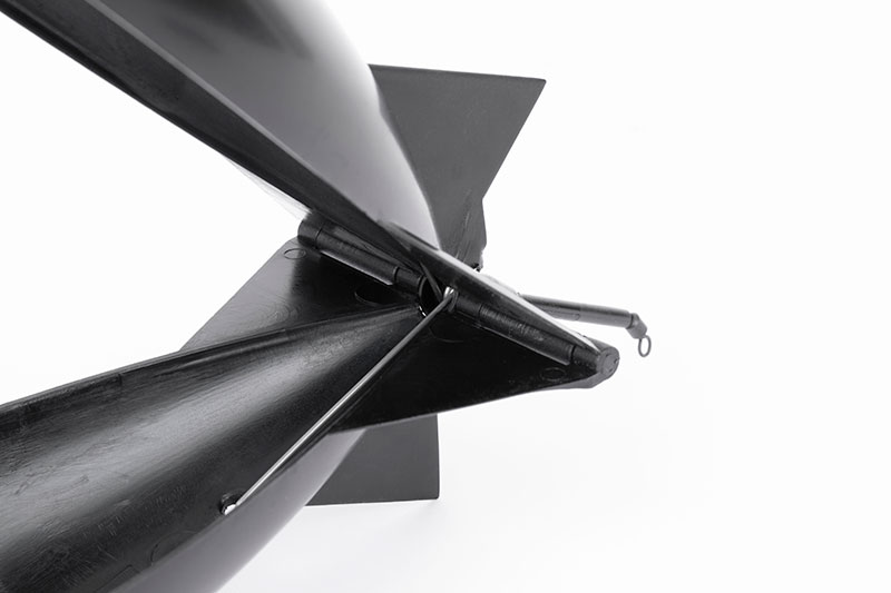 Large Black Spomb