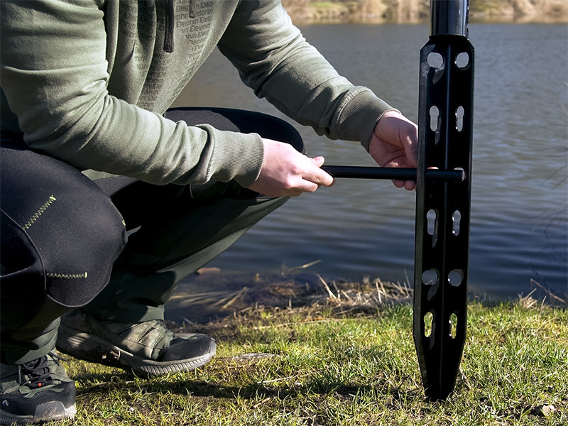 Sumcový stojan Delphin EXTREME 100cm